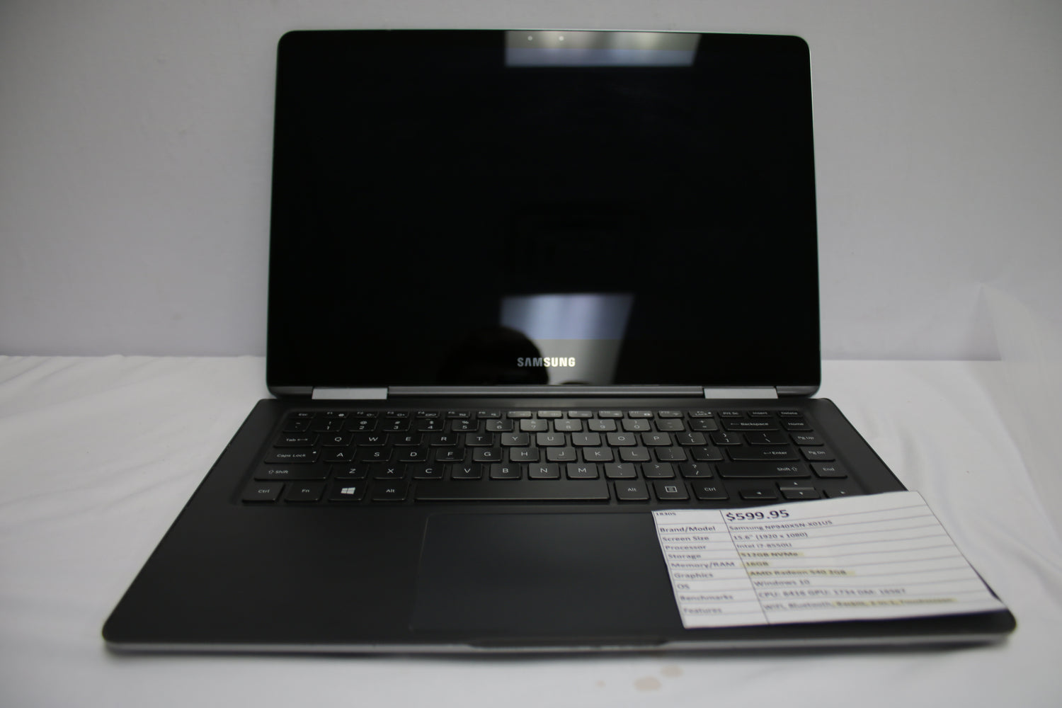 Samsung NP940X5N-X01US 15.6" Touchscreen i7-8550U 16GBB 512GB Windows 10